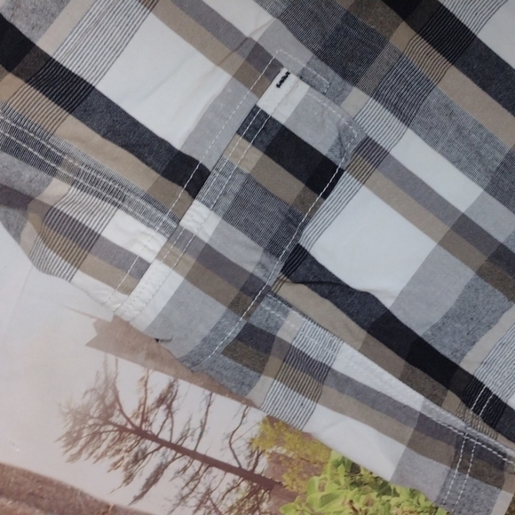 Silvertab Levi's plaid cargo shorts size 33 - Picture 2 of 5